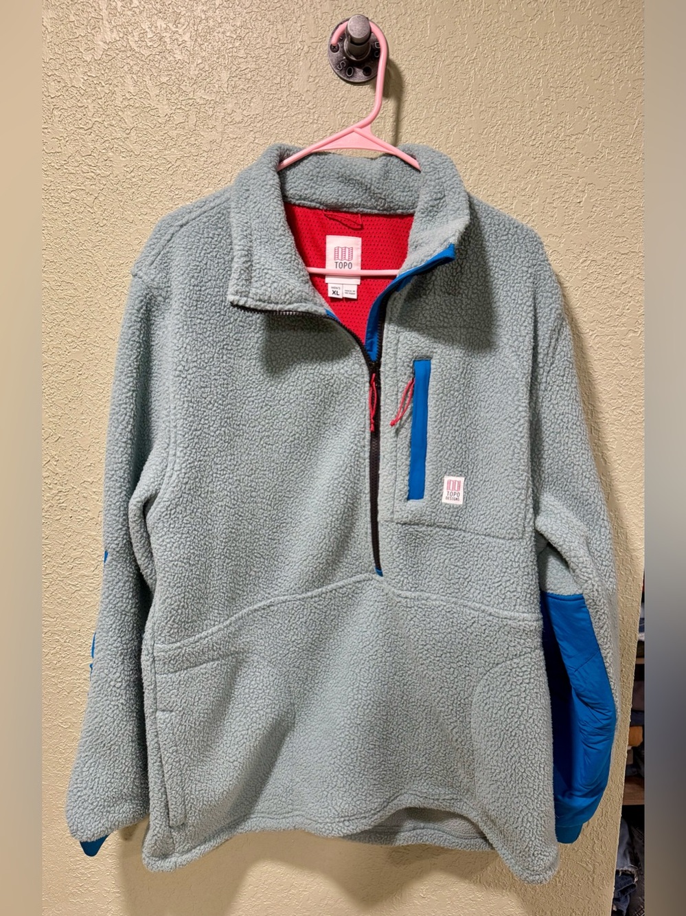 Topo Designs Men's Light Gray Sherpa Fleece Pullover with Blue Accents XL